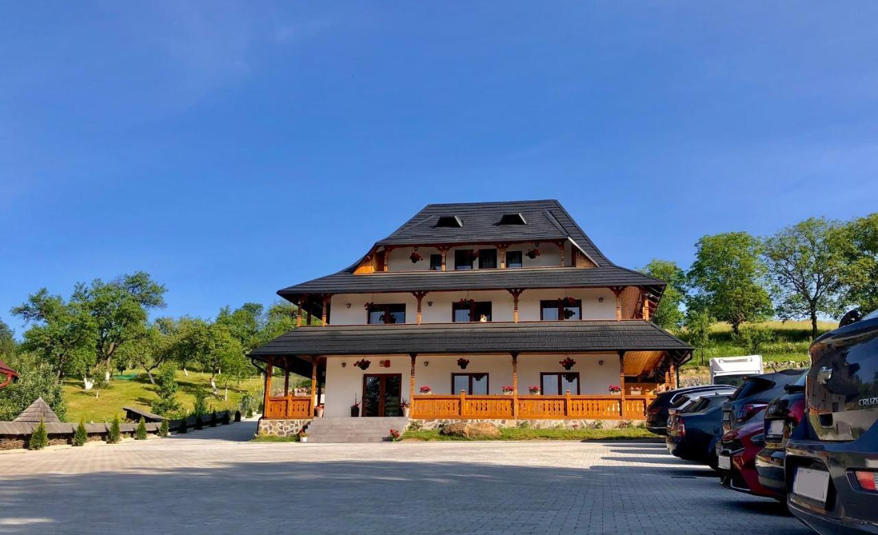 Pensiunea Roca Maramures Deseşti Eksteriør bilde